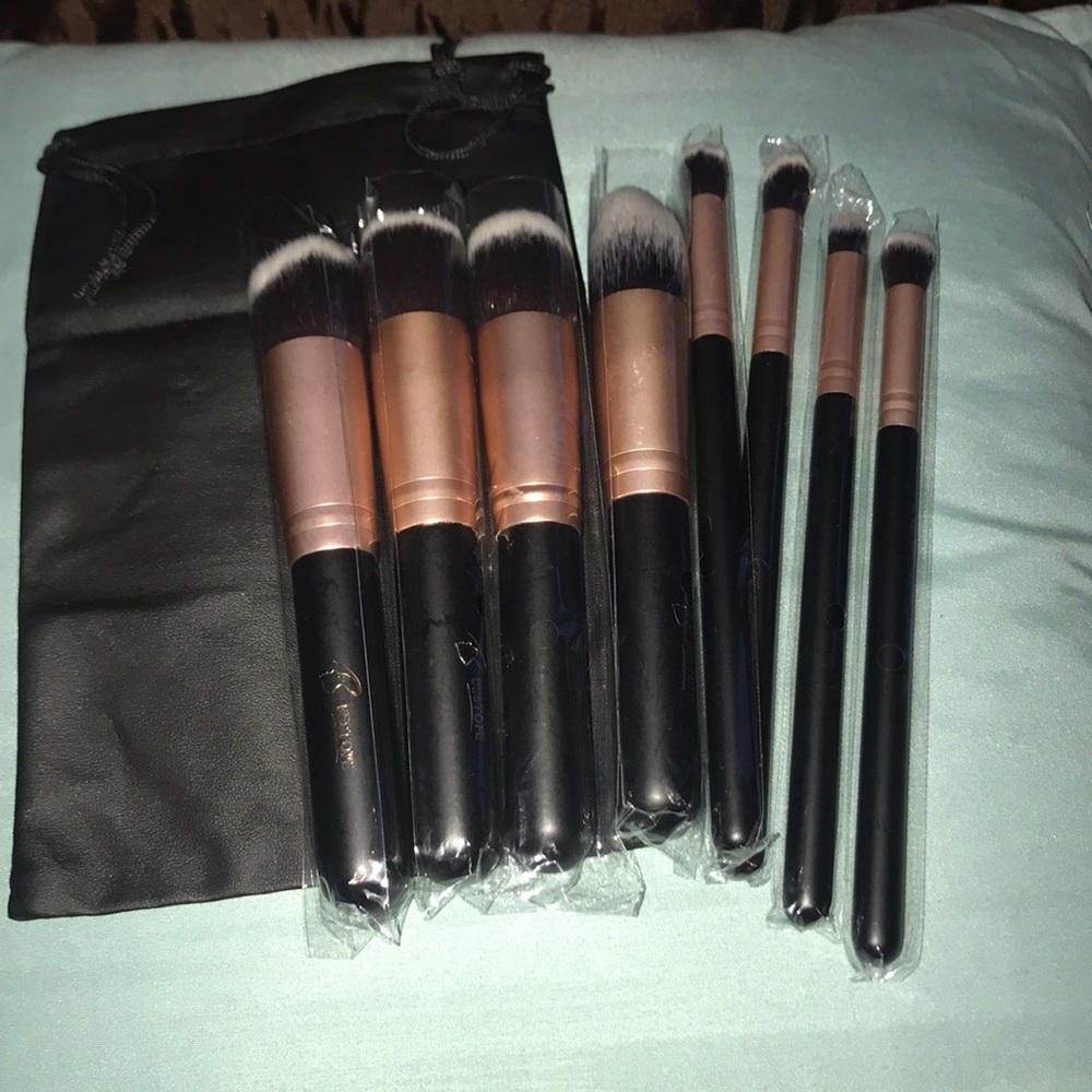 New 9Pc Makeup Brush Set